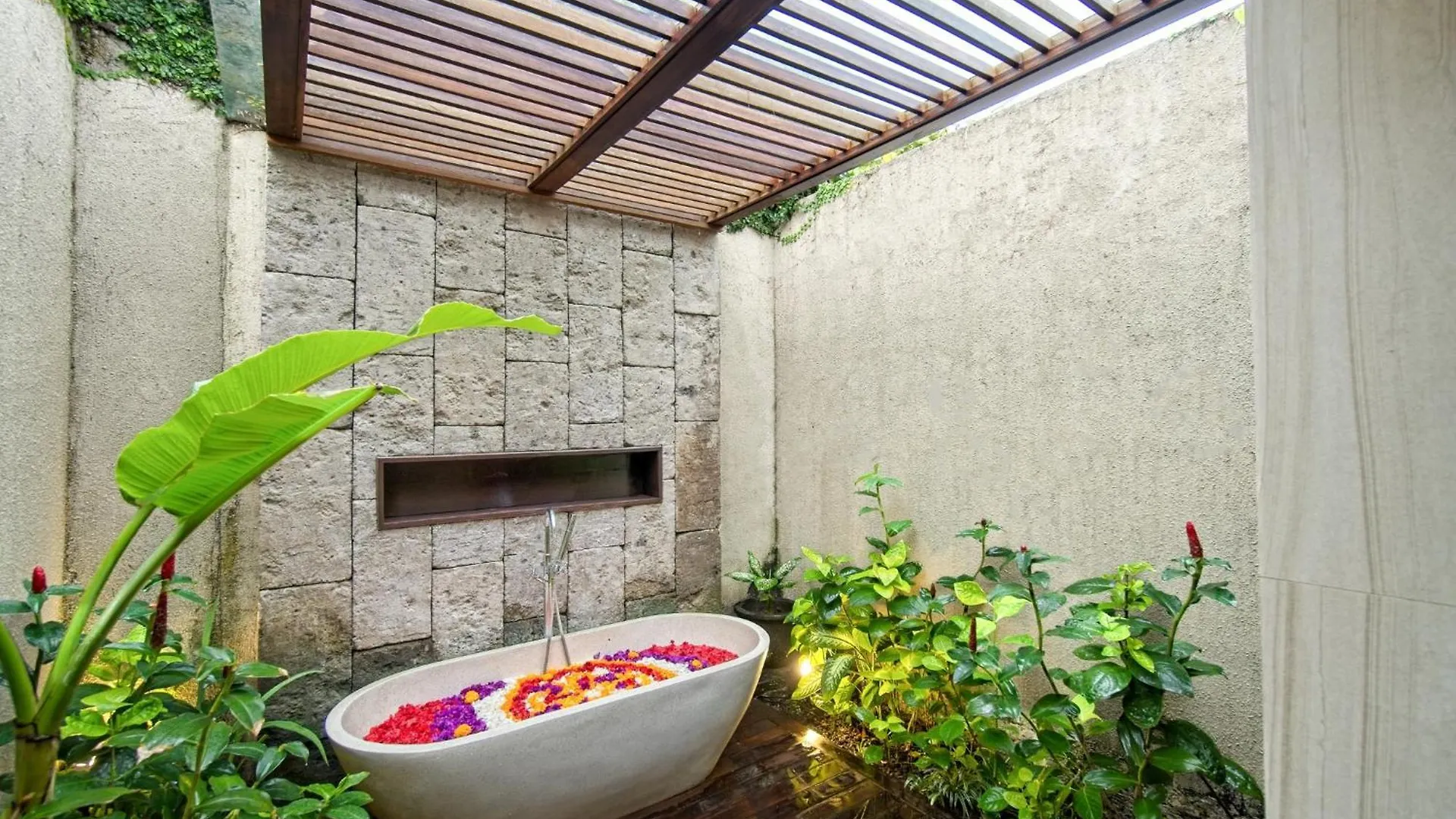 Kecapi Villa Seminyak By Ini Vie Hospitality Indonesia